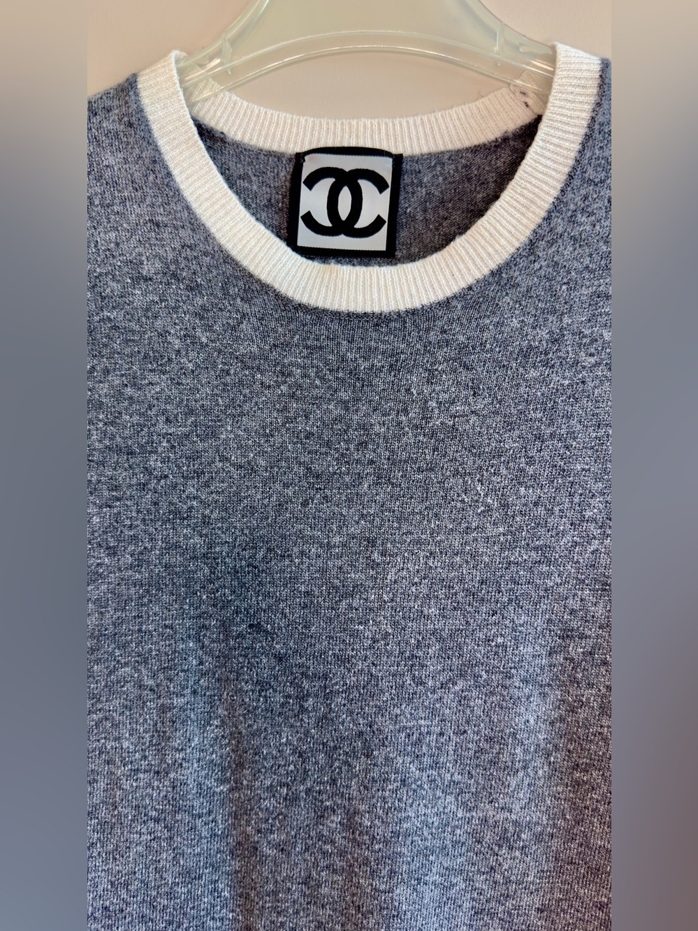 Vintage CHANEL Sports 2008 Wool Knit Top Gray & Ivory Made in Italy Size 40 - Picture 10 of 12